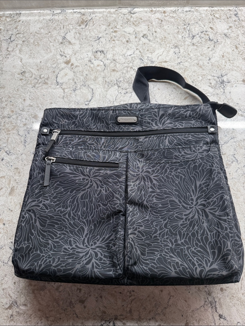 Baggallini - Black Floral Crossbody Bag